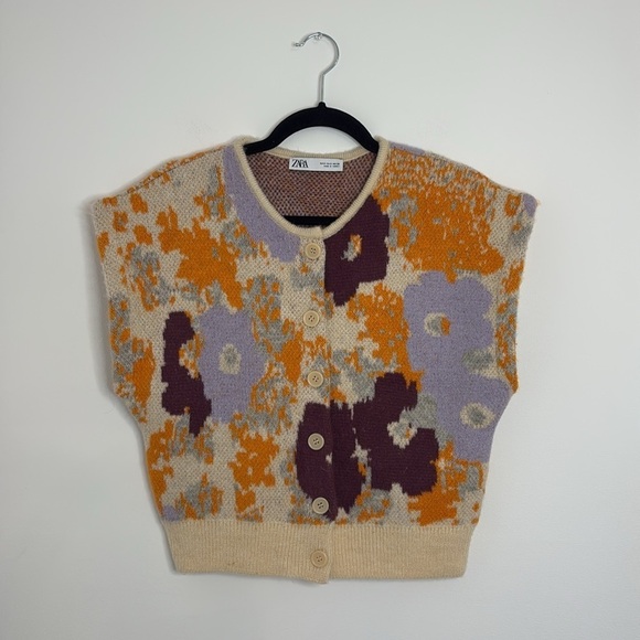 Zara Floral Jacquard Oversized Sweater Vest - Picture 5 of 10